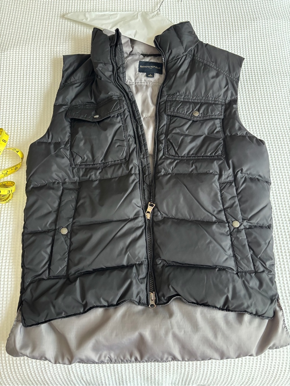 Banana Republic Black and Light Gray Puffer Vest